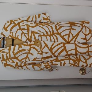 Set, skirt and light coat, jacket